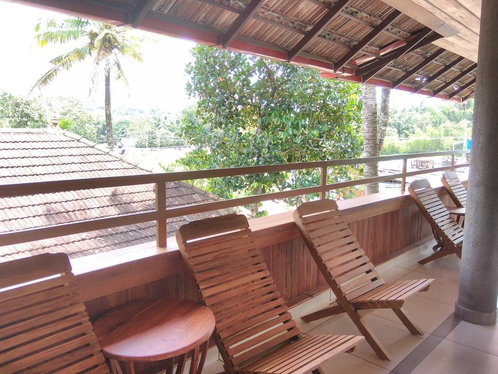 Green Court Cottage Thekkady Buitenkant foto